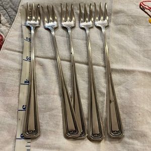 5 Antique W. R. Cross Keystone silver plate Appetizer 6” forks